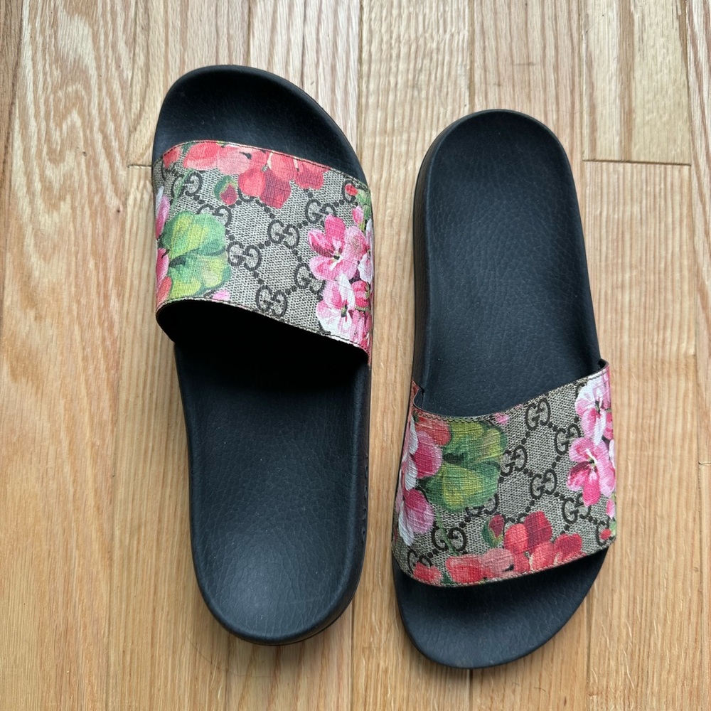 Gucci Flora Print Sandals - 10